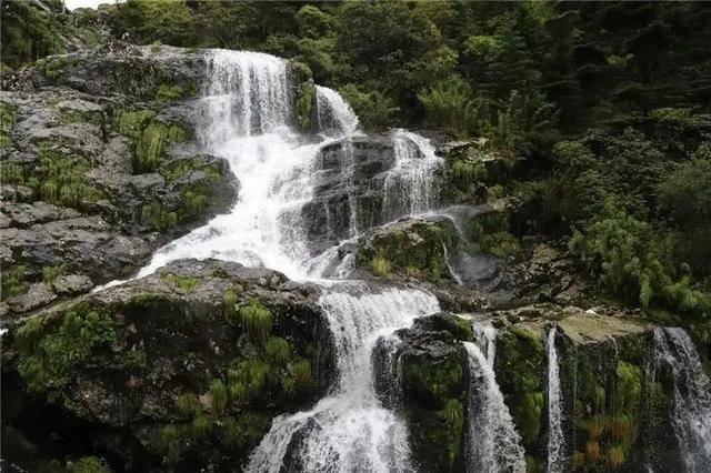 微软第二财季营收 620 亿美元:净利润同比增长 33%,动视暴雪游戏业务表现优异